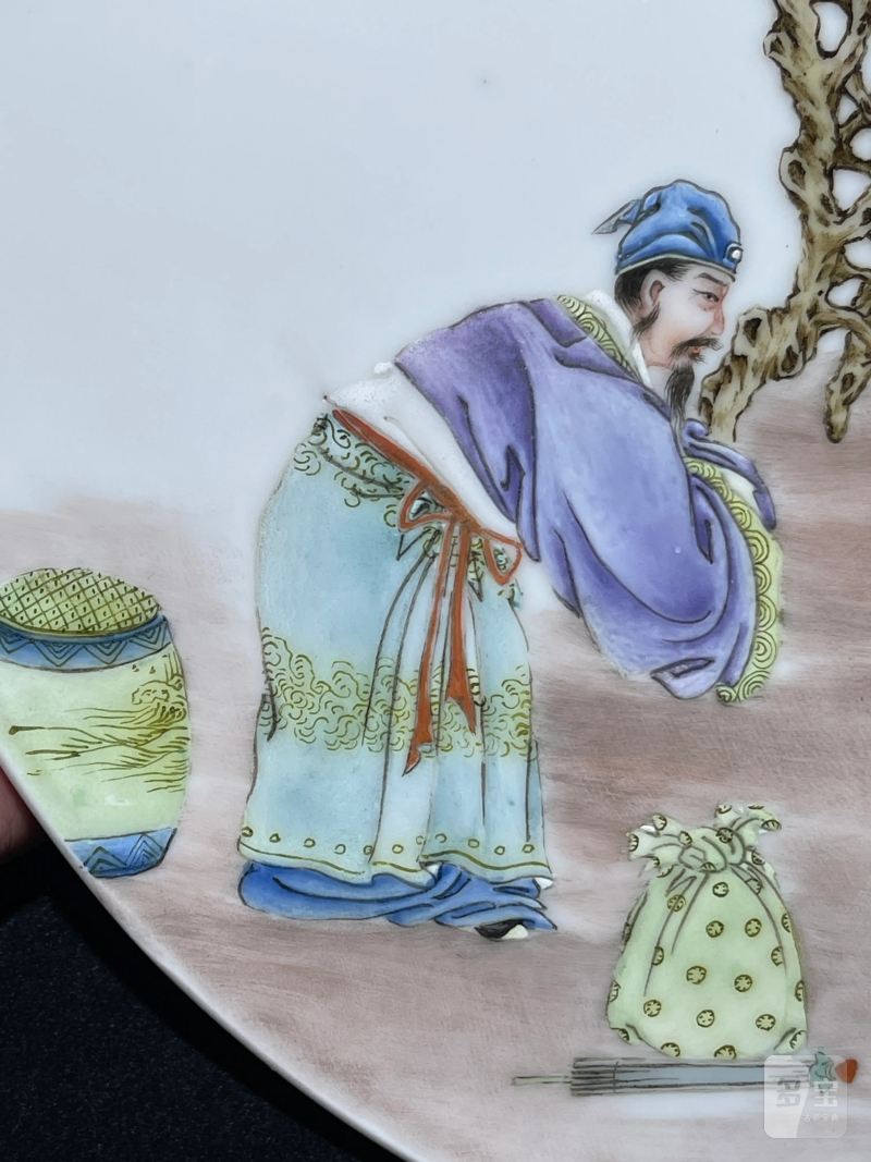 民国 曾福庆画粉彩弃官寻母纹盘 - 图7